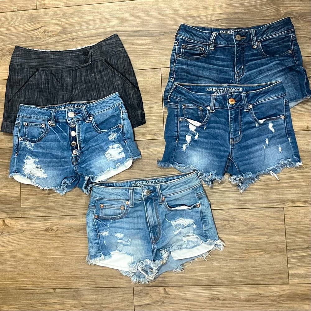 American Eagle/Maurices Shorts Lot (sizes 2 and 4)